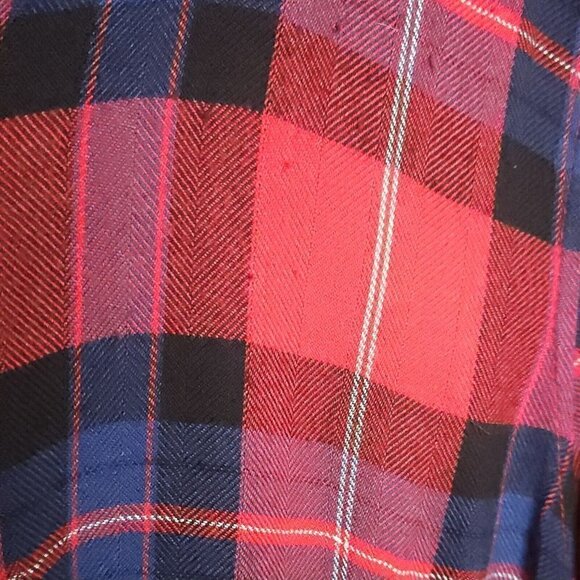 Maurices Womens Plus Red Plaid Flowy Button Down Top 2X - Picture 3 of 6